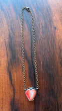 Load image into Gallery viewer, Spiny Oyster Necklace
