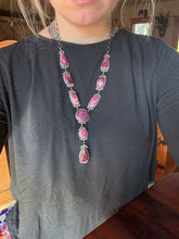 Load image into Gallery viewer, Purple Spiny Lariat set with Earrings
