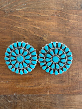 Load image into Gallery viewer, Turquoise Cluster Earrings
